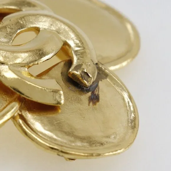 CHANEL Authentic Gold Love Brooch